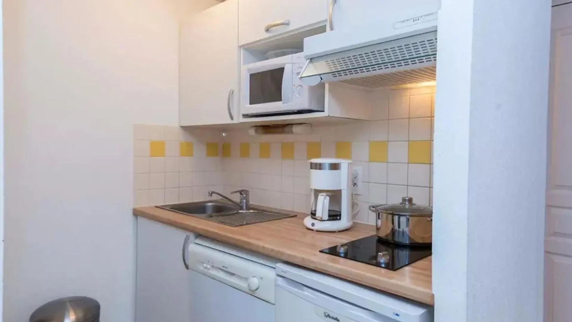 Appartement Avec Vue Sur La Montagne A Saint Lary Soulan 28 M² Piscine